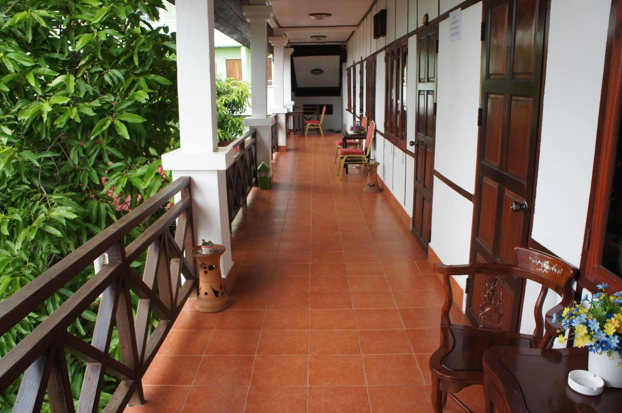 Suksavanh River 2 Hotel Ban Nongdouang Kültér fotó